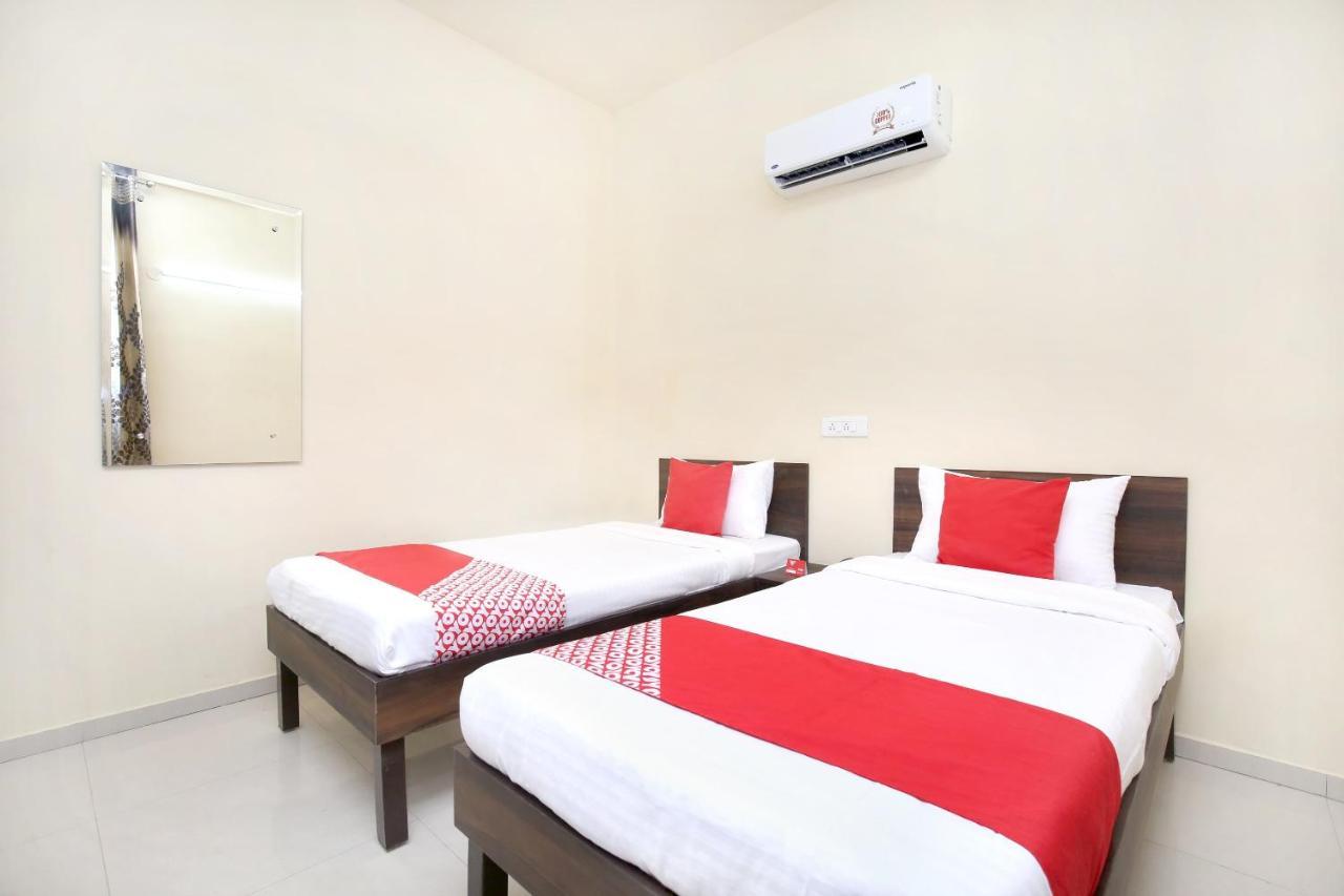 Oyo 16126 Aanantham Hotell Ludhiana Eksteriør bilde