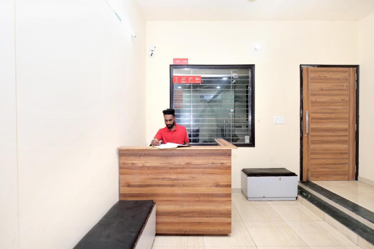 Oyo 16126 Aanantham Hotell Ludhiana Eksteriør bilde
